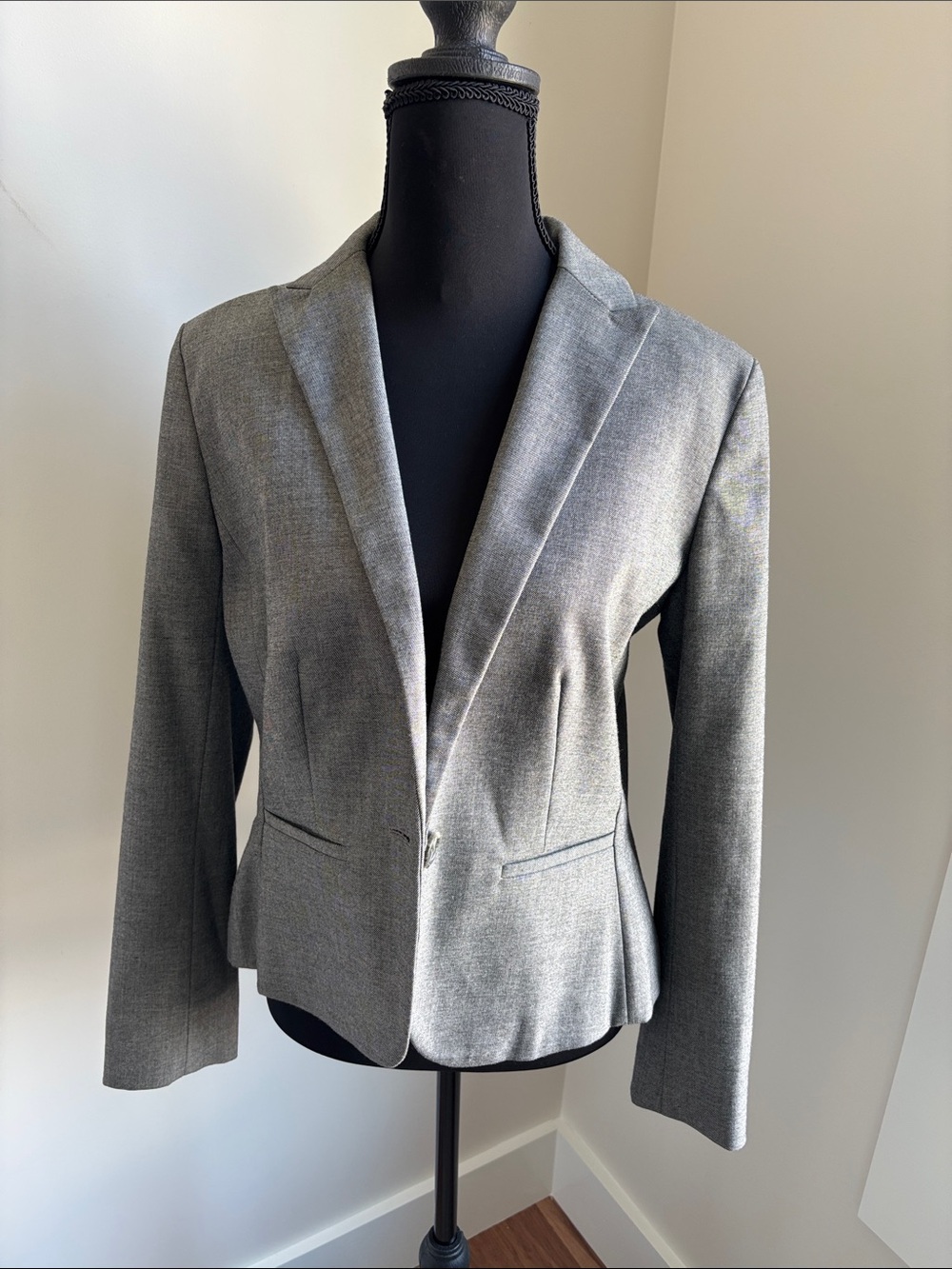Ann Taylor Gray Tailored Ponte Blazer